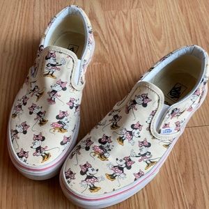Vans x Disney Minnie Mouse Classic Slip On Casual Shoe